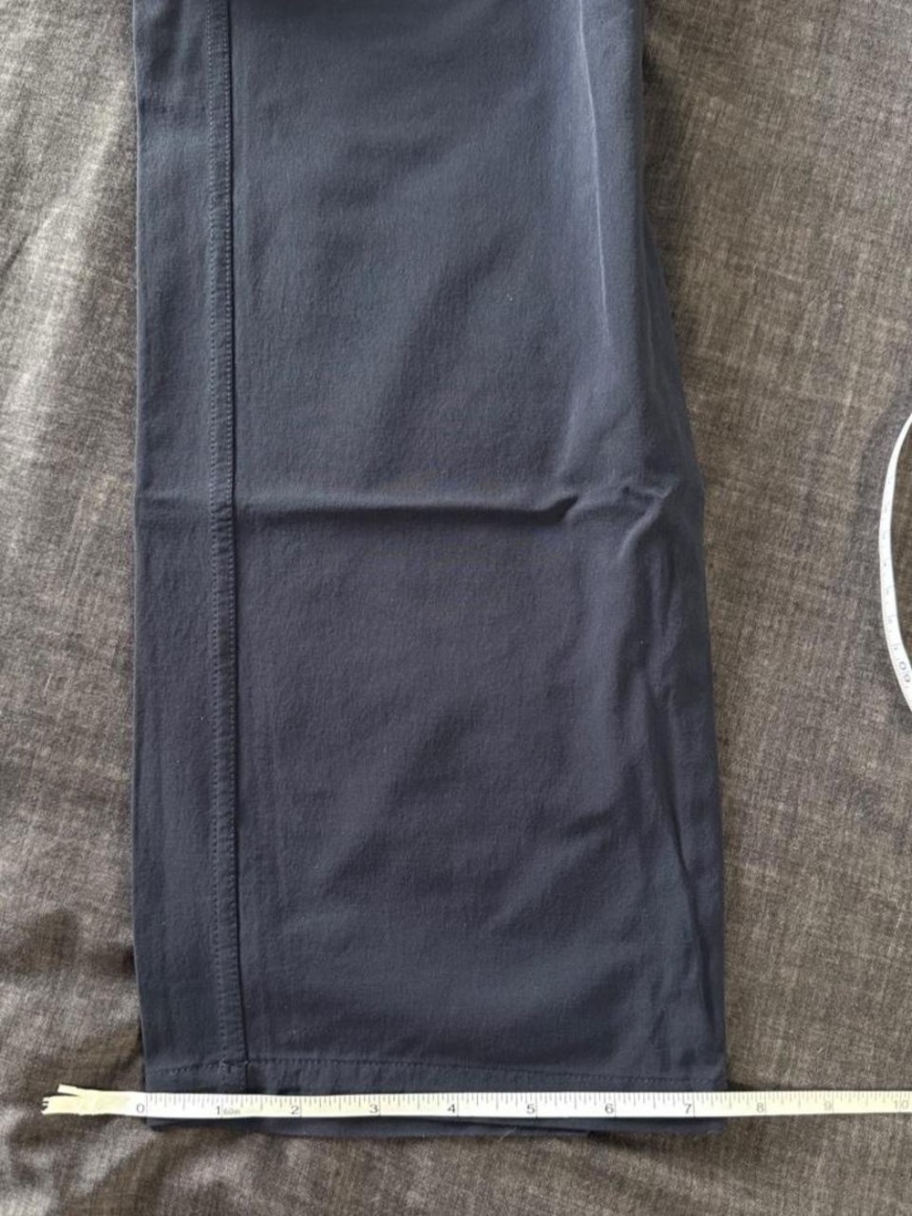 Alo pants - Picture 3 of 4